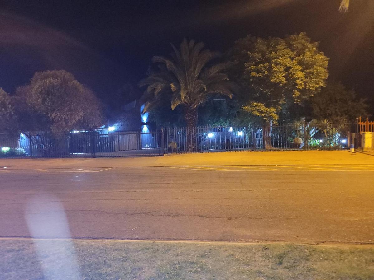 Ayana Bnb Bloemfontein Zewnętrze zdjęcie